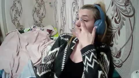 alissaclentx online show from May 6, 2026, 8:47 pm