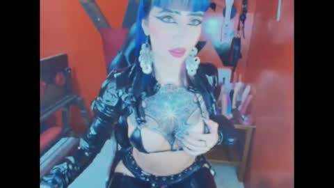 Alissa Peach online show from November 18, 2025, 5:34 am