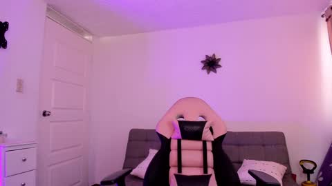 Snapshot of alissia_viera chatting on February 2, 2025, 1:52 pm iraide online show from February 2, 2025, 1:52 pm