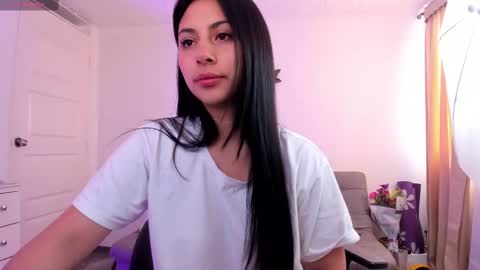 Snapshot of alissia_viera chatting on March 9, 2025, 1:37 pm iraide online show from March 9, 2025, 1:37 pm