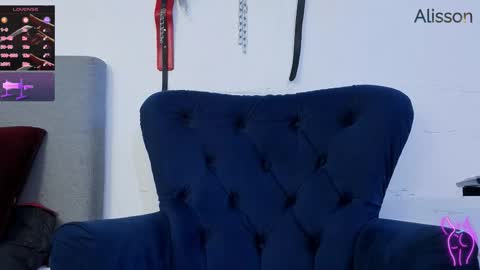 Snapshot of alisson0002 chatting on October 12, 2025, 11:42 am alisson0002 online show from October 12, 2025, 11:42 am