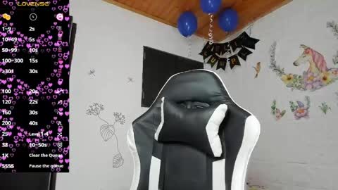 Alisson hoffman05 online show from May 8, 2026, 6:46 pm
