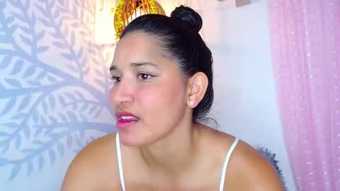 alisson online show from April 27, 2026, 6:39 pm