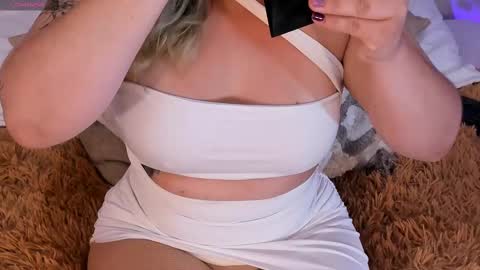 Alisson Joness online show from November 3, 2025, 11:11 am