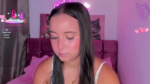 Snapshot of alissonsweet18_ chatting on October 7, 2025, 11:29 am Alisson online show from October 7, 2025, 11:29 am