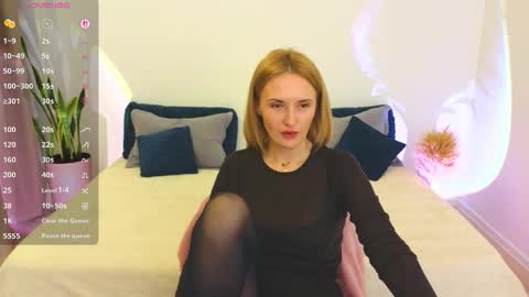alisssarose online show from March 17, 2026, 9:18 pm