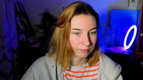 Snapshot of alisun_ chatting on October 13, 2025, 7:36 pm A L I C E online show from October 13, 2025, 7:36 pm