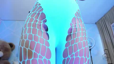 alix noa online show from February 6, 2026, 11:24 am