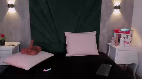  Alexis Etereo  online show from March 10, 2026, 8:14 pm