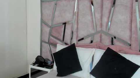 Snapshot of alixmartin1 chatting on September 25, 2025, 9:29 pm alix online show from September 25, 2025, 9:29 pm