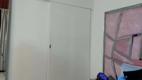 Snapshot of alixmartin1 chatting on October 30, 2025, 10:10 pm alix online show from October 30, 2025, 10:10 pm