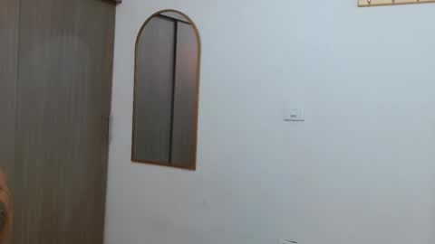 Snapshot of alixmartin1 chatting on November 3, 2025, 12:35 am alix online show from November 3, 2025, 12:35 am