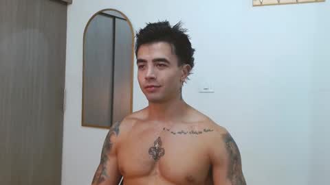 Snapshot of alixmartin1 chatting on November 4, 2025, 1:16 am alix online show from November 4, 2025, 1:16 am