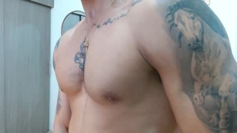 Snapshot of alixmartin1 chatting on November 7, 2025, 6:24 am alix online show from November 7, 2025, 6:24 am