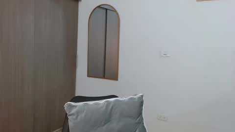 alix online show from December 4, 2025, 5:32 pm