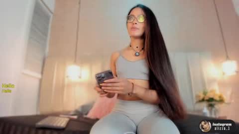 Snapshot of alizza_ chatting on November 2, 2025, 11:34 am alizza_ online show from November 2, 2025, 11:34 am