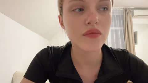 Kate online show from June 26, 2026, 8:35 pm