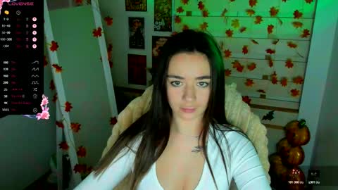 Snapshot of allana_dream chatting on October 26, 2025, 7:58 am Allana online show from October 26, 2025, 7:58 am