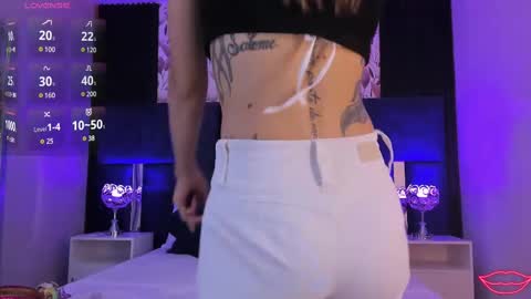 Snapshot of allanablake chatting on March 7, 2025, 12:12 pm Allana online show from March 7, 2025, 12:12 pm