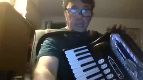 Snapshot of allanastar chatting on October 6, 2025, 1:03 am AllanaStar online show from October 6, 2025, 1:03 am