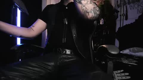   online show from February 11, 2025, 6:44 pm