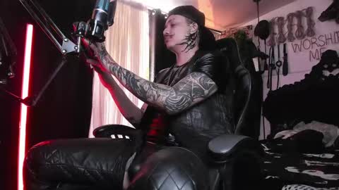   online show from March 4, 2025, 5:13 pm