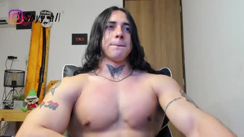 independent model 3 online show from February 9, 2025, 2:49 am