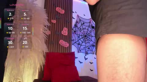 Snapshot of allen_starck chatting on October 18, 2025, 2:03 am Allen online show from October 18, 2025, 2:03 am