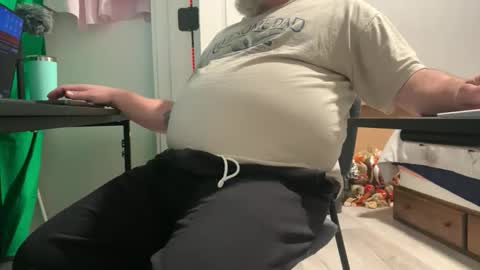 Allergictolove online show from November 27, 2025, 4:42 pm