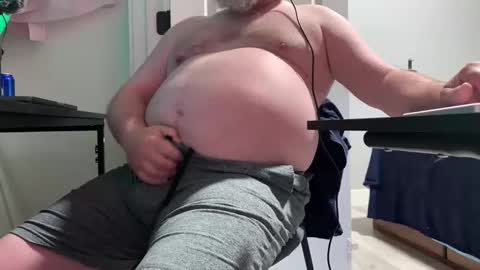 Allergictolove online show from May 5, 2026, 10:07 pm