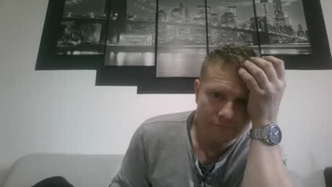 alles594462 online show from February 1, 2026, 8:24 am