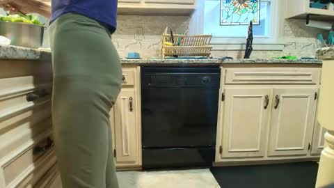 wishlist on bio online show from January 17, 2026, 9:29 pm