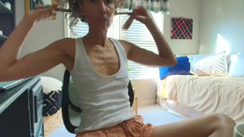 Snapshot of allgood4u chatting on June 11, 2026, 10:52 pm wishlist on bio online show from June 11, 2026, 10:52 pm
