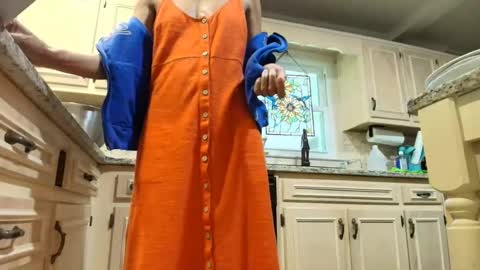 Snapshot of allgood4u chatting on June 13, 2026, 6:39 pm wishlist on bio online show from June 13, 2026, 6:39 pm