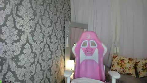 Snapshot of alli_aster chatting on April 21, 2026, 2:51 am alli_aster online show from April 21, 2026, 2:51 am