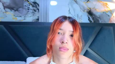 Allicia online show from April 23, 2026, 7:38 pm
