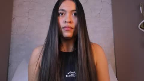 A L L I E online show from December 19, 2025, 2:51 am