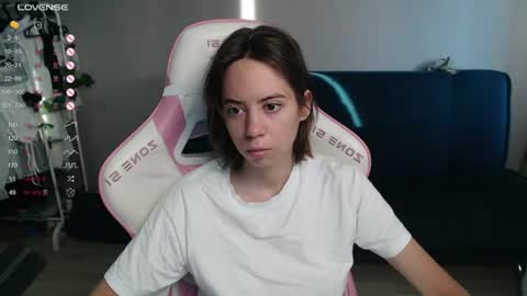 Snapshot of allie_hazie chatting on June 12, 2026, 11:25 pm alice online show from June 12, 2026, 11:25 pm