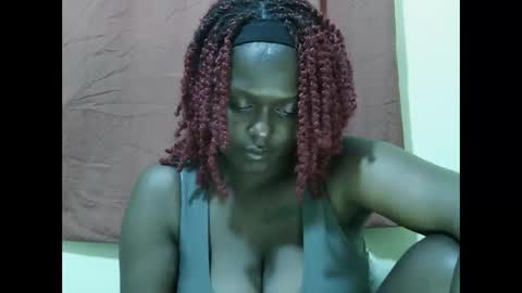 Snapshot of allie_quin chatting on September 26, 2025, 12:09 pm Allie online show from September 26, 2025, 12:09 pm