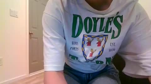 alliebearx online show from December 27, 2024, 1:22 am