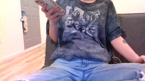 alliebearx online show from January 17, 2025, 1:57 am