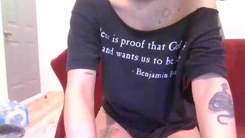 alliebearx online show from February 3, 2025, 5:46 pm