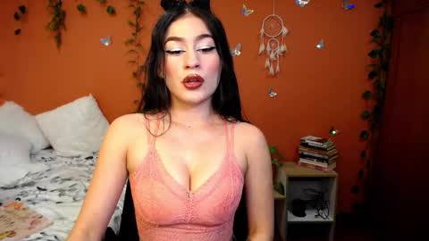 Allie  online show from October 7, 2025, 3:42 pm