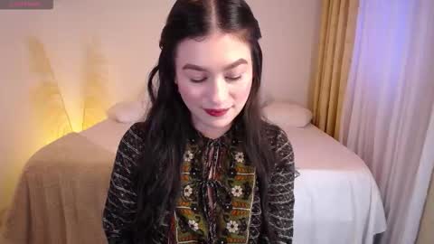 Allie  online show from December 1, 2025, 3:28 pm