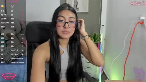 Nana online show from November 28, 2025, 2:03 am