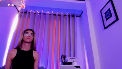 Snapshot of allison_alahia chatting on January 18, 2025, 9:24 pm Allison online show from January 18, 2025, 9:24 pm