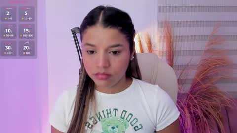 Snapshot of allison_owensxx chatting on April 21, 2026, 11:05 am Allison online show from April 21, 2026, 11:05 am