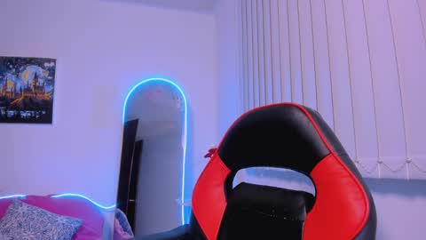 allison_starmodel online show from May 23, 2026, 1:22 am