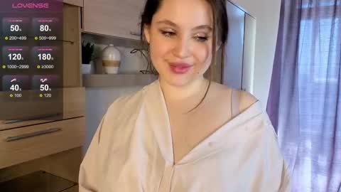 Snapshot of allison_stone__ chatting on October 4, 2025, 6:55 am Emma online show from October 4, 2025, 6:55 am