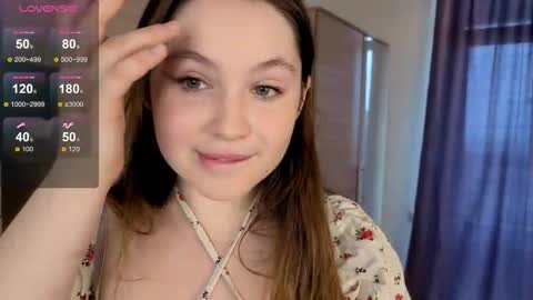 Snapshot of allison_stone__ chatting on October 24, 2025, 8:55 am Emma online show from October 24, 2025, 8:55 am